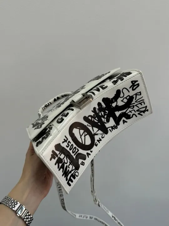 Сумка Balenciaga Hourglass Small Handbag Graffiti in White 99338 Недорого
