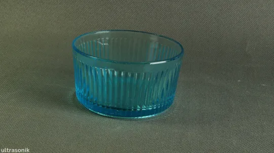 Ваза ємкість цукерниця стара радянська бірюзове блакитне кольорове скло Вживане Ф 12,1 см Ціна