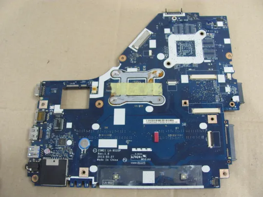 590-7 материнська плата Z5WE1 LA-9535P  SR0N9 i3-3217U для Acer Aspire E1  E1-572G E1-572 V5-561G оригінал Інтернет-аукціон