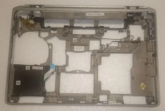 Купити Низ корпуса (поддон) з ноутбука DELL Latitude E6420 0R1X1K AM0FD000H00