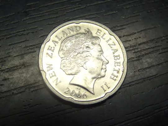 Купити 20 центів Нова Зеландія 2006 магнітний