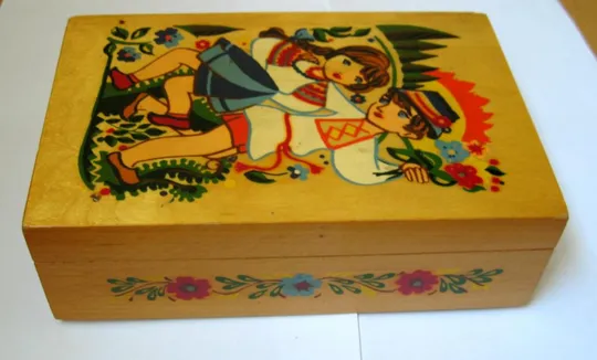 ШКАТУЛКА - СУВЕНІР *БУКОВИНЦІ* - *БУКОВИНЦЫ* =  СРСР - СССР Ціна