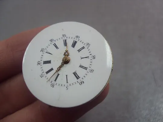 циферблат фарфор и механизм к карманным часам, диаметр 2,8 см №3031 Продаж