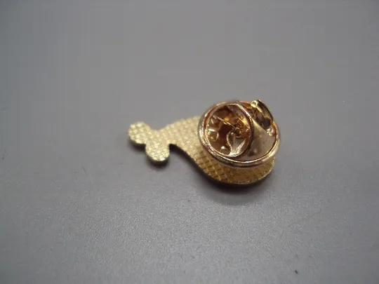 Значок пін синій кит знак брошка №18437 Продаж