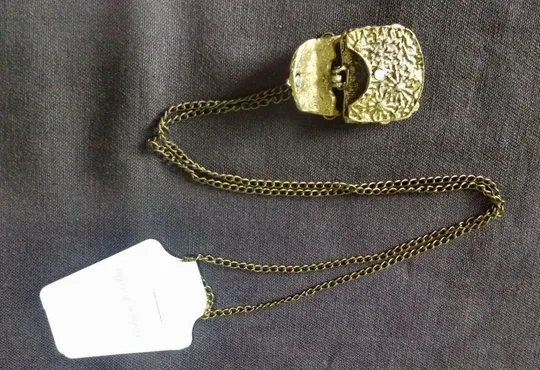 Колье кулон медальон подвес кошелёк бронза китайская бижутерия Ціна