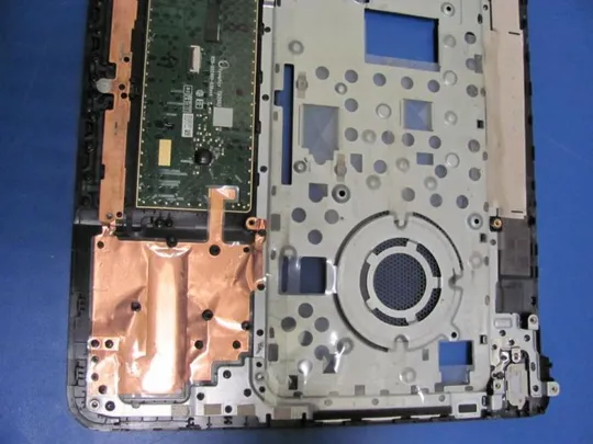 №120-1 Кришка панель палмрест та тачпад 39U86TPA03 для HP Pavilion 15-n оригінал З аукціону