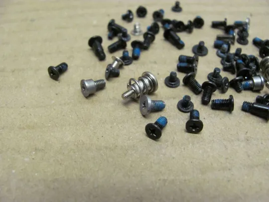 Купити 67-3 комплектуюче для DELL 6520 оригінал