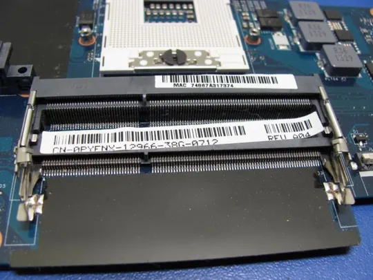 №8-19 материнська плата 0PYFNX QCL20 U04 для DELL VOSTRO 3560 оригінал Продаж