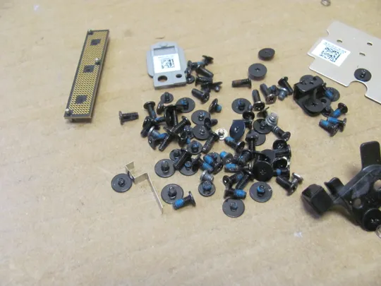 номер1023-9 комплектуюче кріплення  гвинти для HP Zbook Fury 15 17 G7 G8  оригінал З аукціону