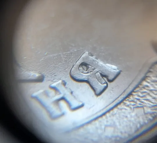 (7206) 1 гривня 2022 викрошки на аверсі, напливи металу на елементах зображення (1 гривна 2022 брак) Продаж