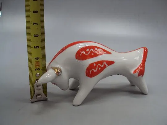 Купити Фигура фарфор статуэтка миниатюра Киев бык бычок высота 5 см, длина 11 см №13759