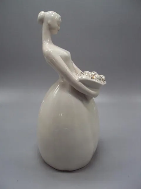 Фигура фарфор статуэтка Городница девушка невеста с букетом или дебют высота 25,8 см №14094 Недорого