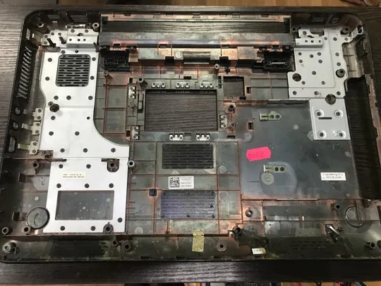 D0008 Dell Inspiron N5010 Поддон Ціна