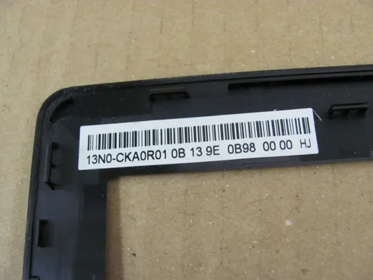 500-5 рамка матриці H000046930 13N0-CKA0R01 для Toshiba Satellite C50 C50D C50D-A оригінал Характеристики