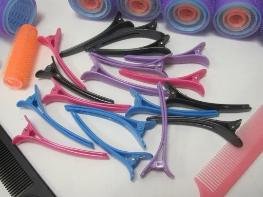 Комплект для завивання волосся Dtnewsun, самоклейні бігуді, затискачі та 2 гребінці (20) З аукціону