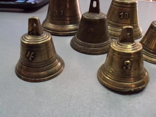 Колокола бронза колокольчики с 0-1 и 3-11 колокол лот 11 шт №11650 Недорого