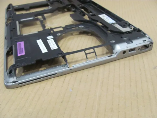 номер0295-22 Кришка дно піддон корпуса Нижний корпус (дно) для ноутбука Низ дно поддон Нижняя часть 06CX42 для Dell Latitude E6520 оригінал Інтернет-аукціон