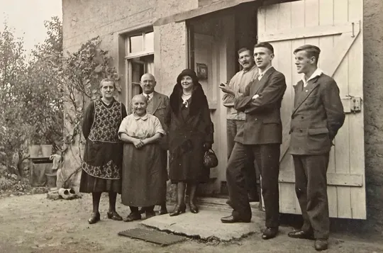 Купити Старі групові фото Вихідний день, 2 шт., 1930-ті рр. Німеччина bR