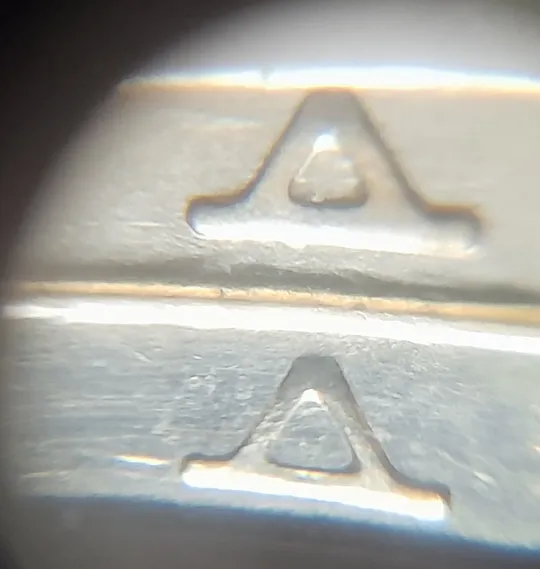 (8165) 1 гривня 2010 1БА1, 1БА2 - 2 монети одним лотом (1 гривна 2010) З аукціону