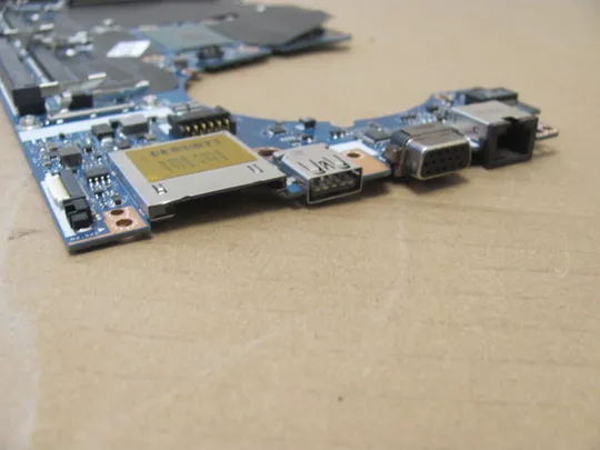 номер0965-3 материнська плата Mainboard Материнка Основна плата Системна плата Плата системи Laptop motherboard мамка  ноутбучна плата APW50 LA-C381P 848221-001 SR2FU i7-6820HQ для HP Zbook 15 G3 G4 оригінал Характеристики