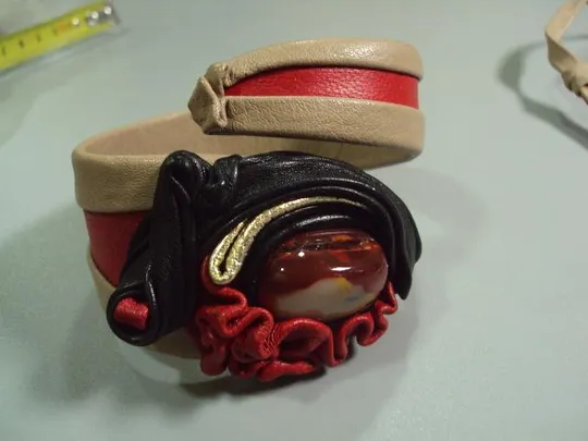 Бижутерия дизайнерский набор браслет и подвеска кулон цветок цветочек кожа и яшма №11252м Характеристики