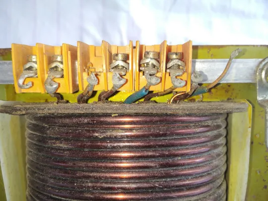 Трансформатор силовой с ГДР. Мощность 500-800Ватт. Выходные напряжения в описании. Інтернет-аукціон