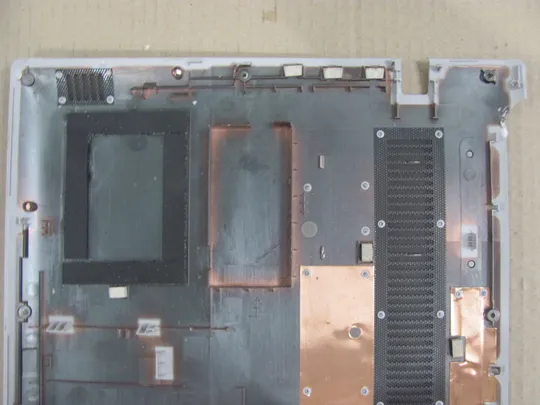 388-31  Кришка дно піддон корпуса 460.0CJ05.0001 5CB0P26302  для  LENOVO IdeaPad  720-151KB 720-15 720-15ISK 720-15IKB  оригінал З аукціону