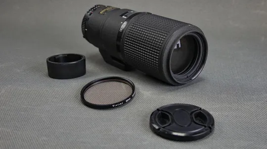 Купити Об&#039;єктив Nikon ED AF Micro Nikkor 200mm 1:4 D Macro Lens Ф62mm для макросъемки 1:1 на полный кадр 24*36 mm Вживане