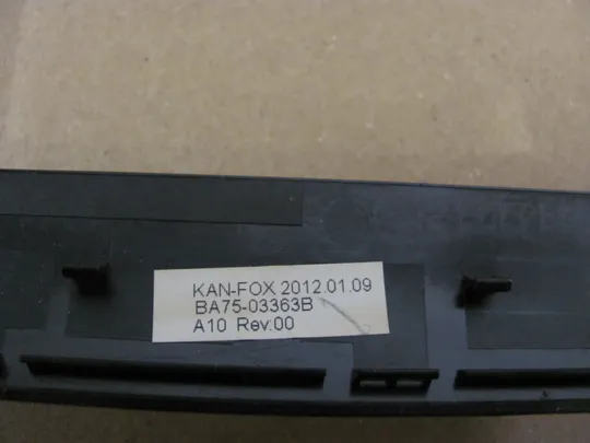 407-10 рамка матриці BA75-03363B   для  Samsung NP305 NP305E7A  305E   оригінал З аукціону