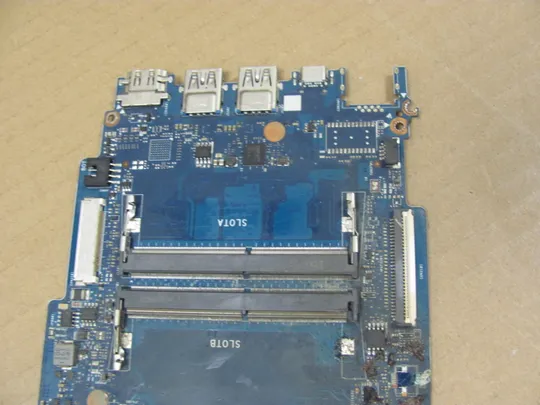 831-18 материнська плата SRFFX   i5-8265U  69N18DMAEC11  для  MEDION AKOYA E17201 S17402  оригінал Продаж