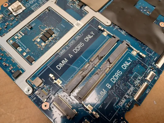 номер1054-8 материнська плата IDQ50 LA-M531P  I5-13450HX SRME8 для Dell G15  5530 Mainboard Материнка Основна плата Системна плата Плата системи Laptop motherboard мамка ноутбучна плата оригінал Недорого