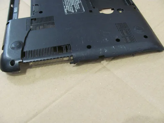 501-1 Кришка дно піддон корпуса V000320280 для Toshiba Satellite C50-A C55-A оригінал З аукціону