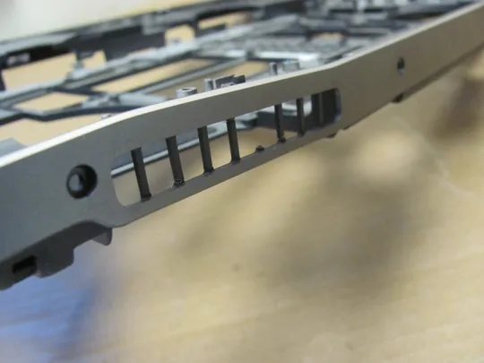 номер0999-3 Кришка дно піддон корпуса Нижний корпус (дно) для ноутбука Низ AM1DJ000401 0HGRKM для Dell Precision 7710 7720 оригінал Інструкція