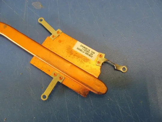 номер0002-25 Термотрубка системи охолодження 20B390-FT6000 для MEDION AKOYA S6212T оригінал З аукціону