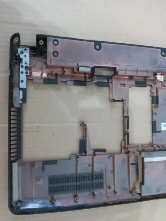 №334-1 Кришка дно піддон корпуса 13N0-XWA0201 13N0-ZEA1701 для MEDION P6634 E6234 оригінал Недорого