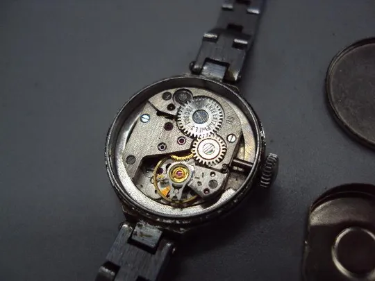 Женские наручные часы Заря 17 камней ссср с браслетом не на ходу длина 17 см №14659 Інтернет-аукціон