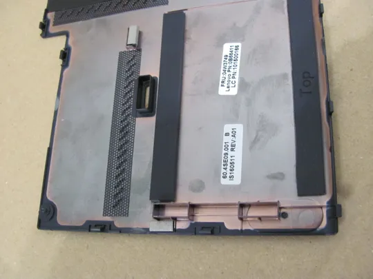 74-18 сервісна кришка 04W3749 60.4SE09.001  для  Lenovo ThinkPad L430 L530  стан нового оригінал Де купити