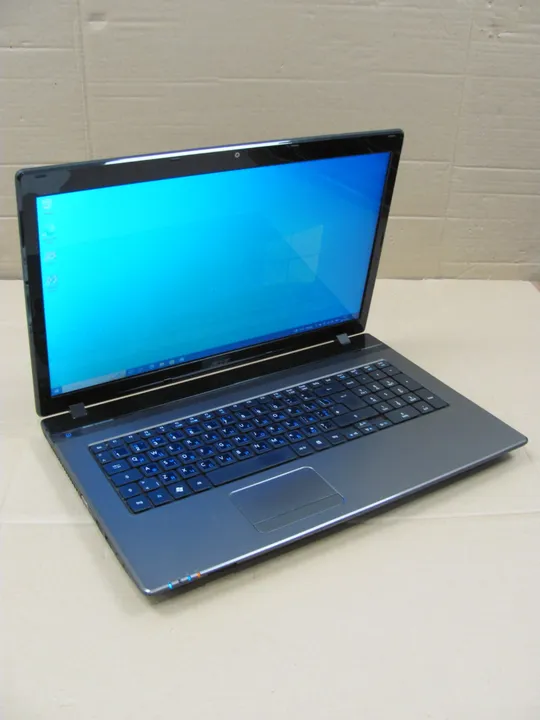 1331 Acer Aspire 7750 17,3&quot; HD+ i5 2450m 2,5Ghz / 8Gb / 128ssd / Radeon HD6800m 1Gb 128bit / WebCam  + блок живлення З аукціону