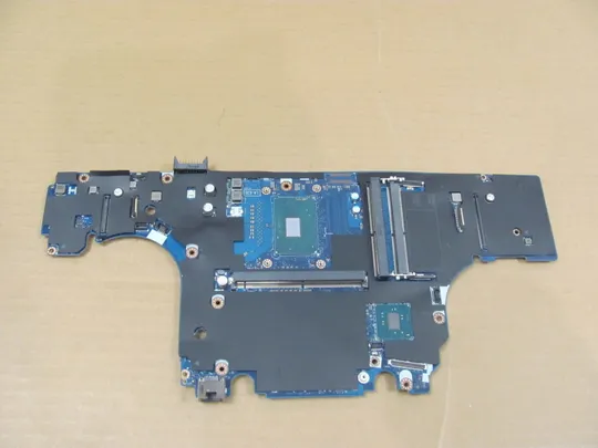 780-27 материнська плата SR32N  i7-7820HQ CAP00 LA-E311P для Dell Precision 7510 7520 P53F  оригінал Ціна