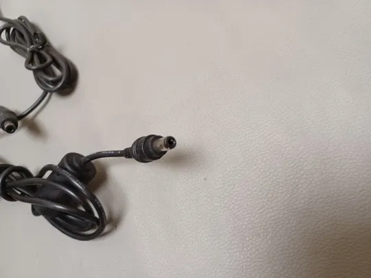 0628 адаптер живлення 12V 2 шт НІМЕЧЧИНА Продаж