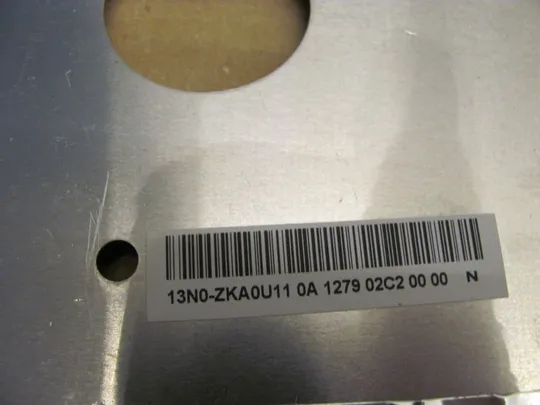 552-2 Кришка панель палмрест тачпад 13N0-ZKA0U11 для MEDION P6635 оригінал З аукціону