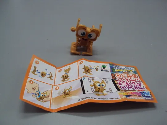 Фигурка киндер сюрприз VD203А Ferrero Robot Oro механический робот (заводится и ходит) №18606л Ціна