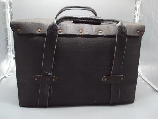 Набор сумка фотографа кофр 25,4х36,5см, бачок, вспышка, термометр, кассета-пробник, негативы №15064М З аукціону