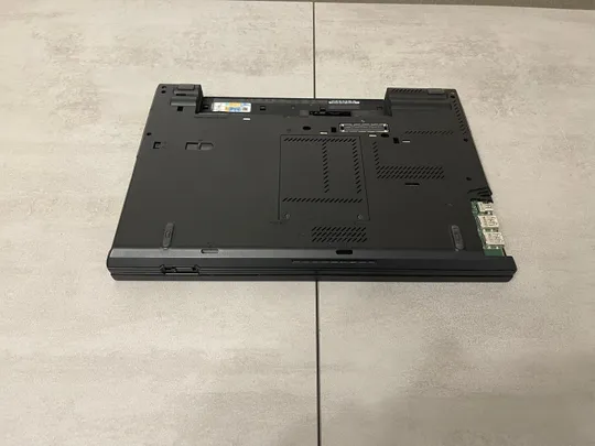 Комплектуючі, ноутбук на деталі Lenovo ThinkPad T430 - матриця, корпус, палмрест, кришка матриці та ін. Характеристики