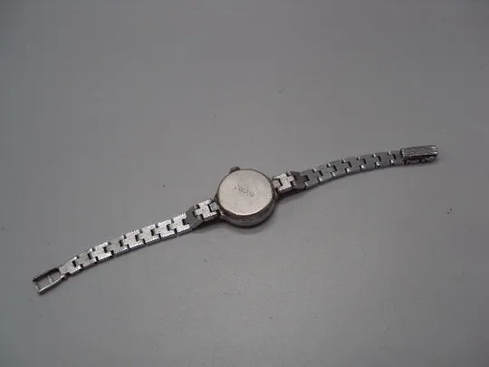 Женские наручные часы Заря 17 камней ссср с браслетом не на ходу длина 17 см №14659 Недорого