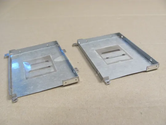 номер0961-4 шахта корзина кріплення HDD для HP EliteBook ZBOOK 15 G3  оригінал З аукціону