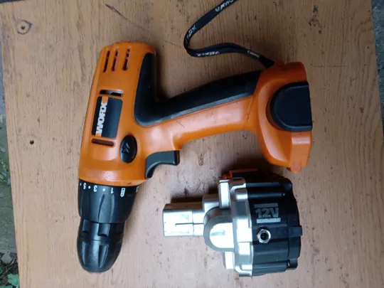 Шуруповерт WORX 12в Продаж