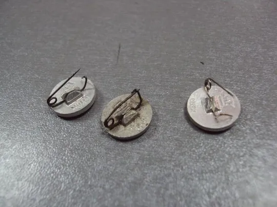 знак футбол фк торпедо крылья советов лот 3 шт №10133 Продаж