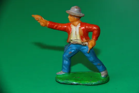 ковбой ГДР №082 тип А  ДОК ХОЛІДЕЙ Фріхольд Фішер РАННЯ ФІГУРКА  ДУЖЕ М'яка ГУМА Ціна