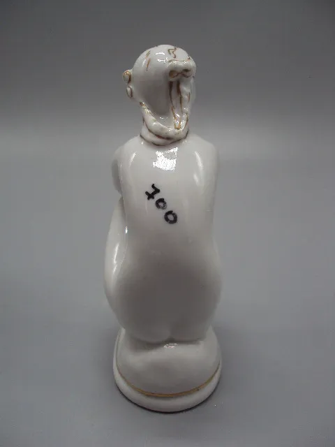 Фигура фарфор статуэтка ЛФЗ пляжница обнаженная девушка сидит думает ню высота 11,2 см №15510 Продаж